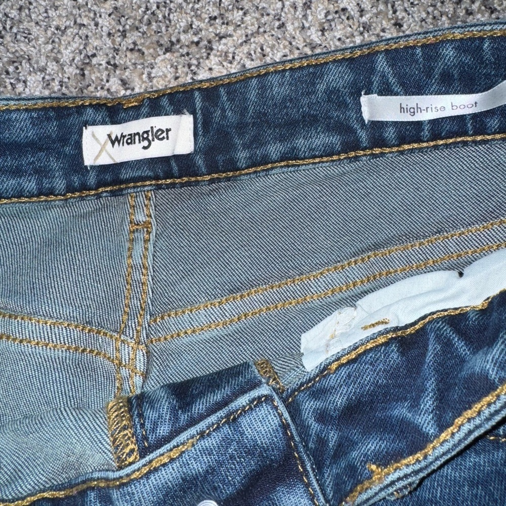 Wrangler Blue Flare Wide Leg Denim NWOT one broken loop - Picture 2 of 8